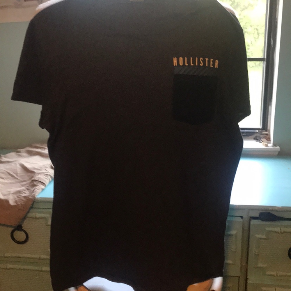 Kids hollister tee